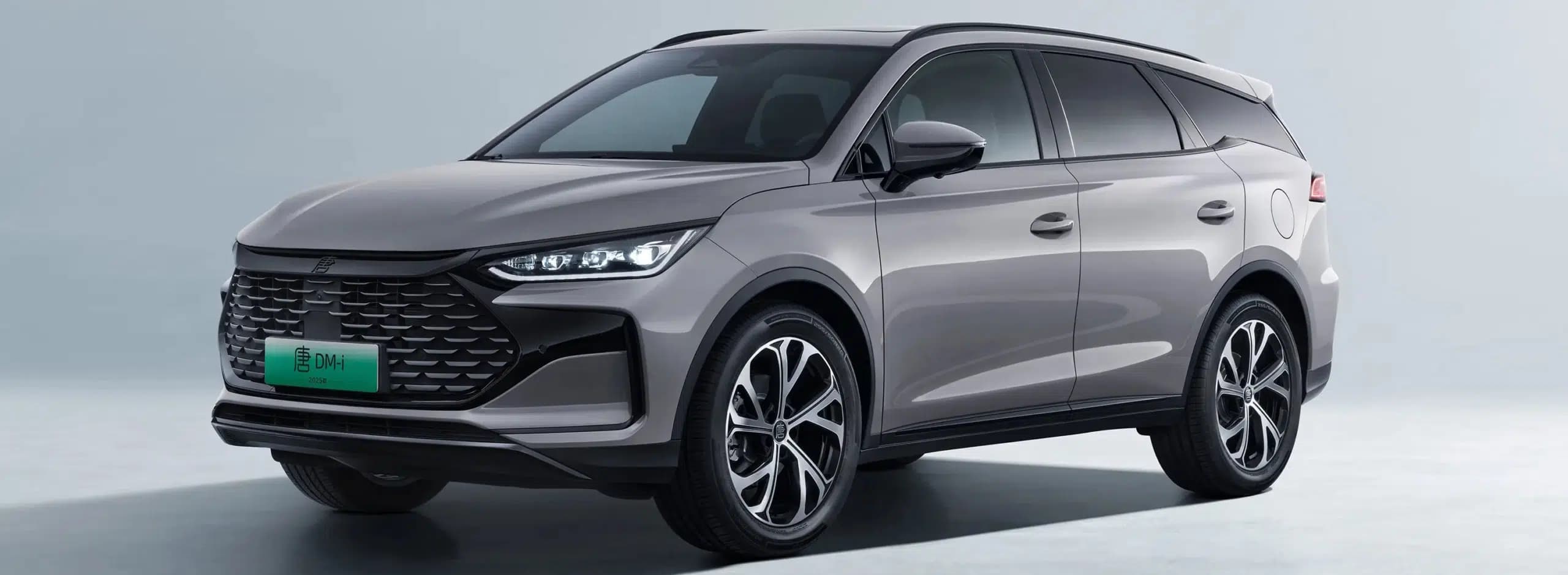 Новое поколение BYD Tang замечено в Китае, будет представлено как бюджетная версия Sealion 8 (Atto 8)