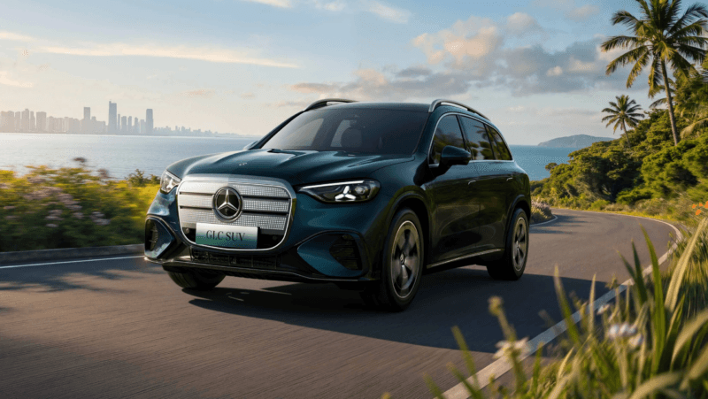 Mercedes-Benz начинает предзаказы на новый GLC EV в Китае с ценой от 51,300 USD