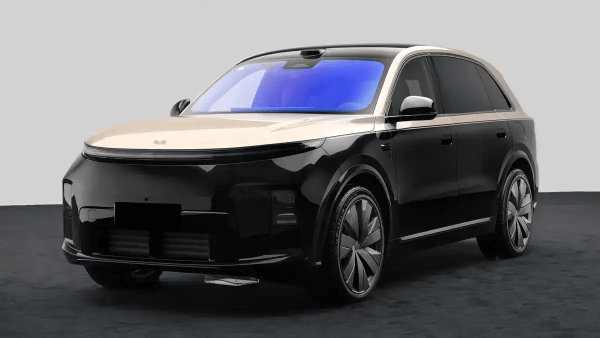 Li Auto представляет 2026 L8 EREV с батареей 5C и EMB в Китае, начиная с 52,900 USD