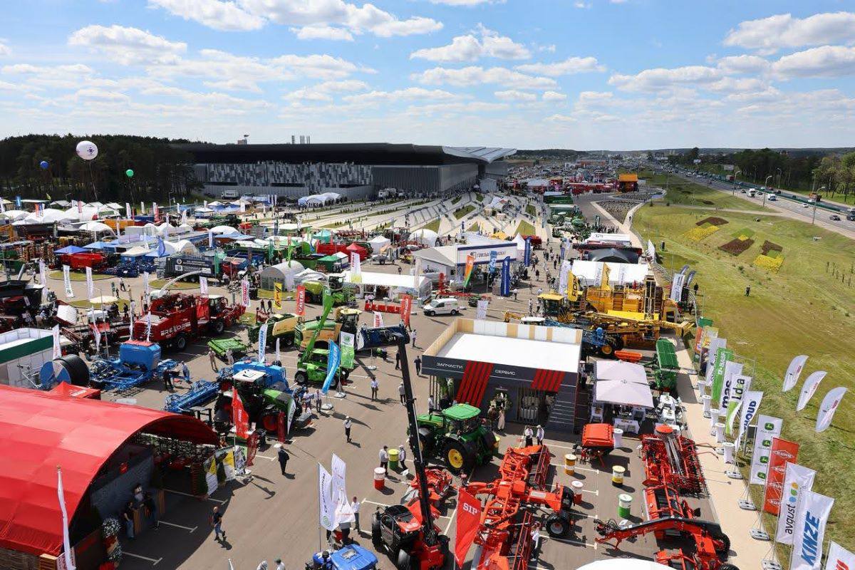 Claas, Fendt, John Deere на «Белагро-2026». Из импортёров доехали не все?