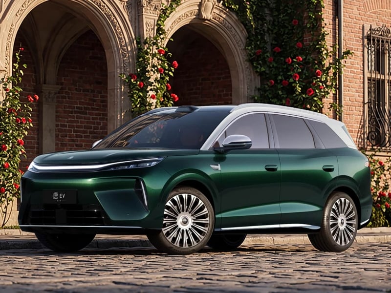 BYD представила модульный широкоформатный интерфейс на третьем поколении Tang EV перед запуском в четвертом квартале