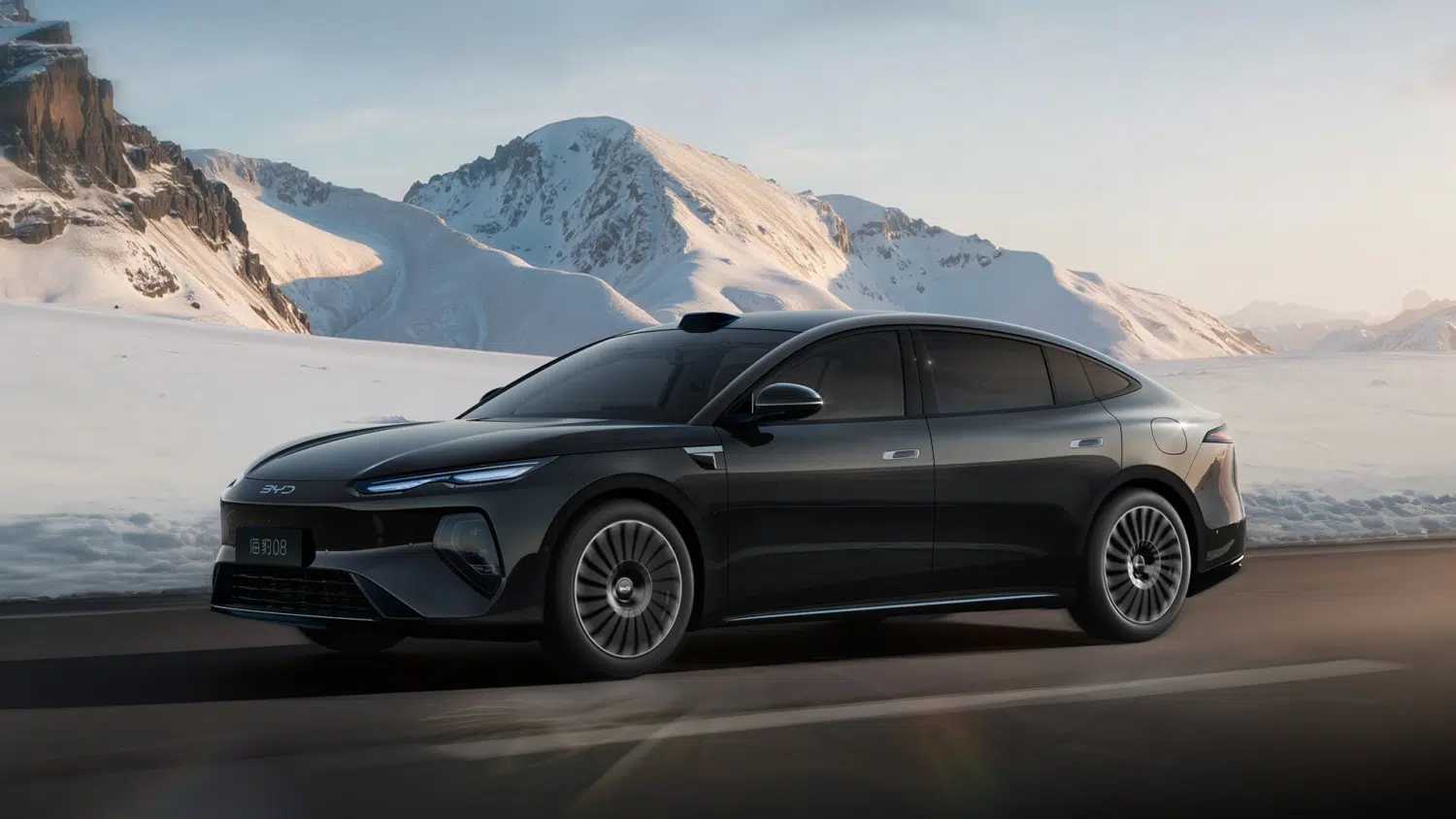 Седан BYD Seal 08 начал принимать предзаказы в Китае